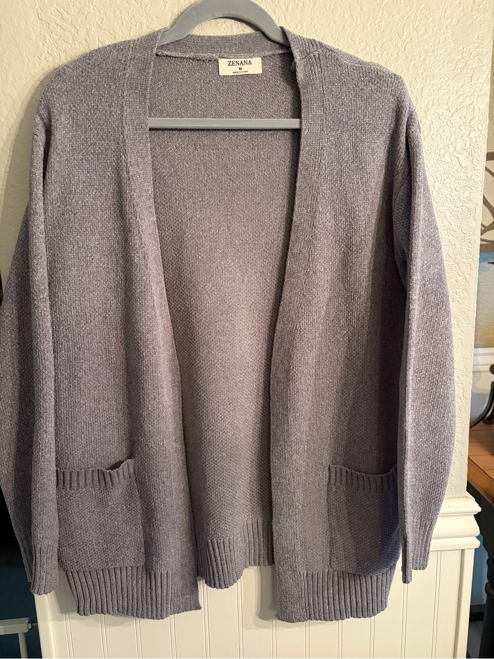 Zenana Outfitters Light Gray Open Front Knit Cardigan with pockets Sz- M.  NNT